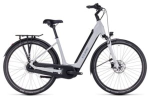 Bicicleta eléctrica de ciudad Cube Supreme Hybrid One 500 Easy Entry Shimano Nexus 7V 500 Wh 700 mm Gris 2024