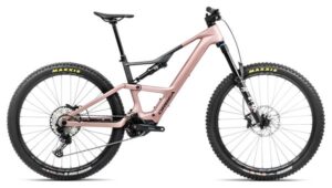 MTB eléctrica de doble suspensión Orbea Rise LT M20 Shimano SLX 12V 630 Wh 29'' Rosa Desert Gris Carbon Raw 2025